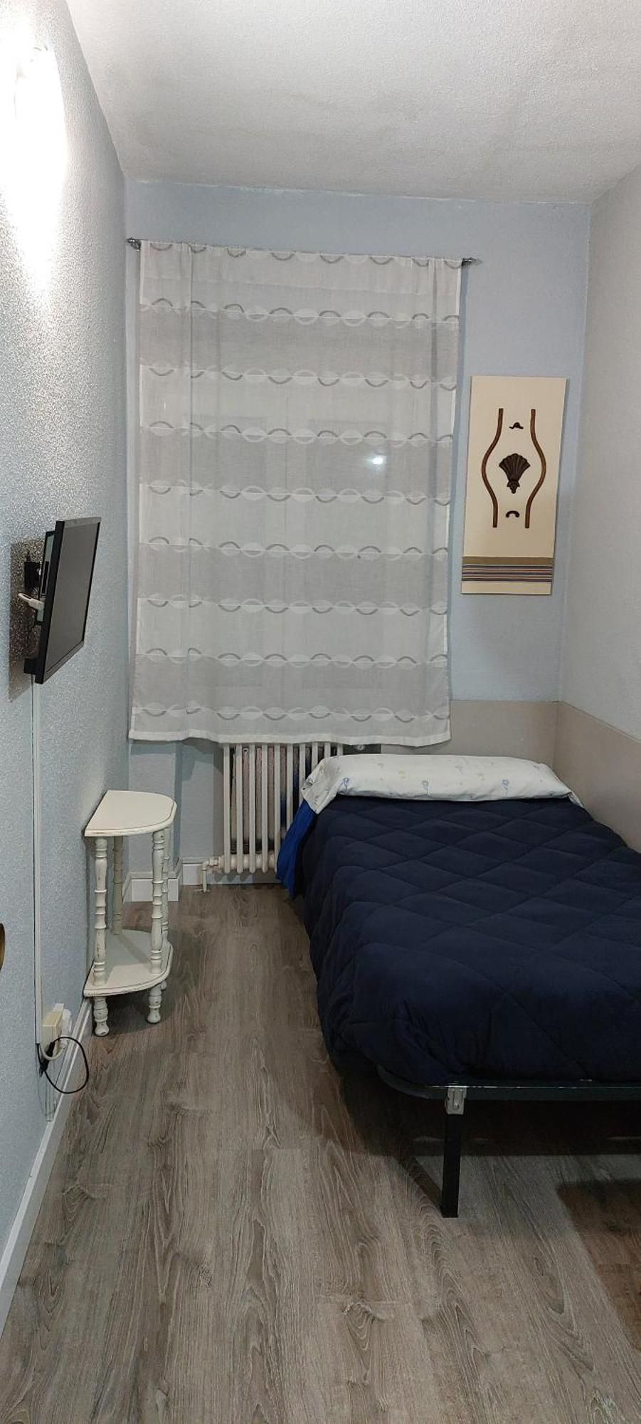 Hostal Rosales Aranda de Duero Exterior photo